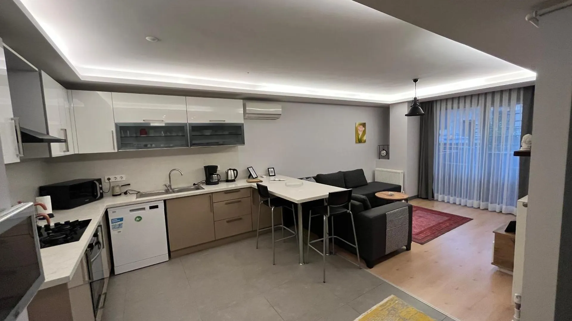 Comfy Flat Hgyhomes1101 Close To The Memoriall Hospital Istanbul Turkey