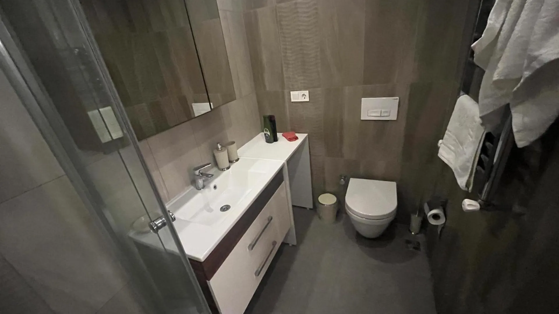 Comfy Flat Hgyhomes1101 Close To The Memoriall Hospital Istanbul Apartment